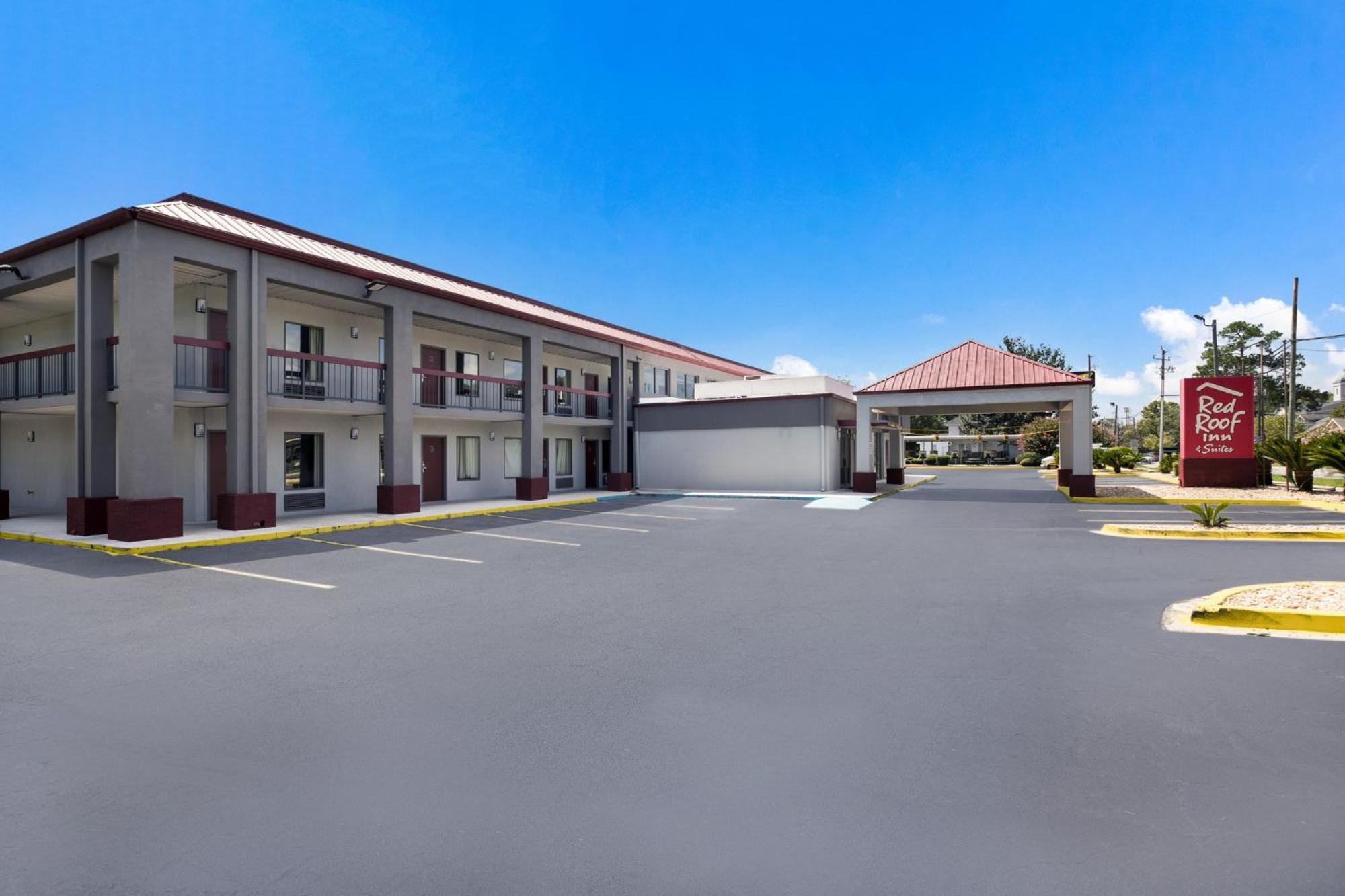 Red Roof Inn & Suites Statesboro - University المظهر الخارجي الصورة
